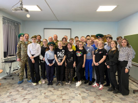 11 мая прошла встреча наших воспитанников с представителями пограничного братства «Рубеж 71»..